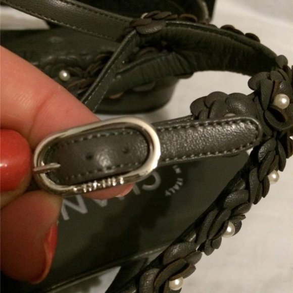 CHANEL 14P Pearl Embellished Camellia Strappy Leather Flat Sandals Shoes - Picture 9 of 11